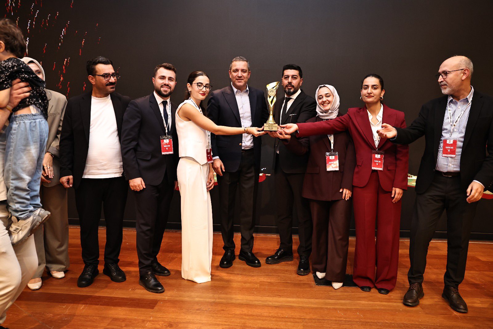 Batman Barosu’ndan Tarihi Zafer! Türkiye Şampiyonu Oldular (1)