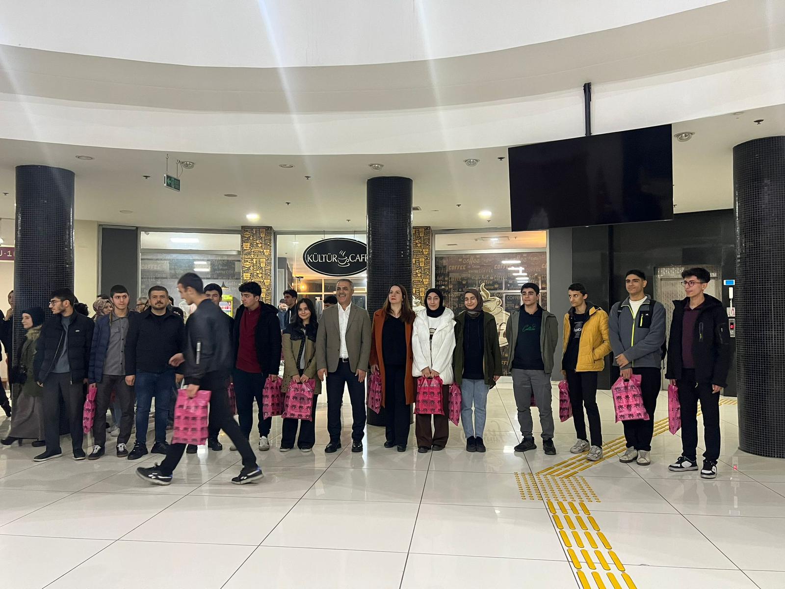 9Ff62881 A986 4E98 8Fd5 Edbb50E663A9