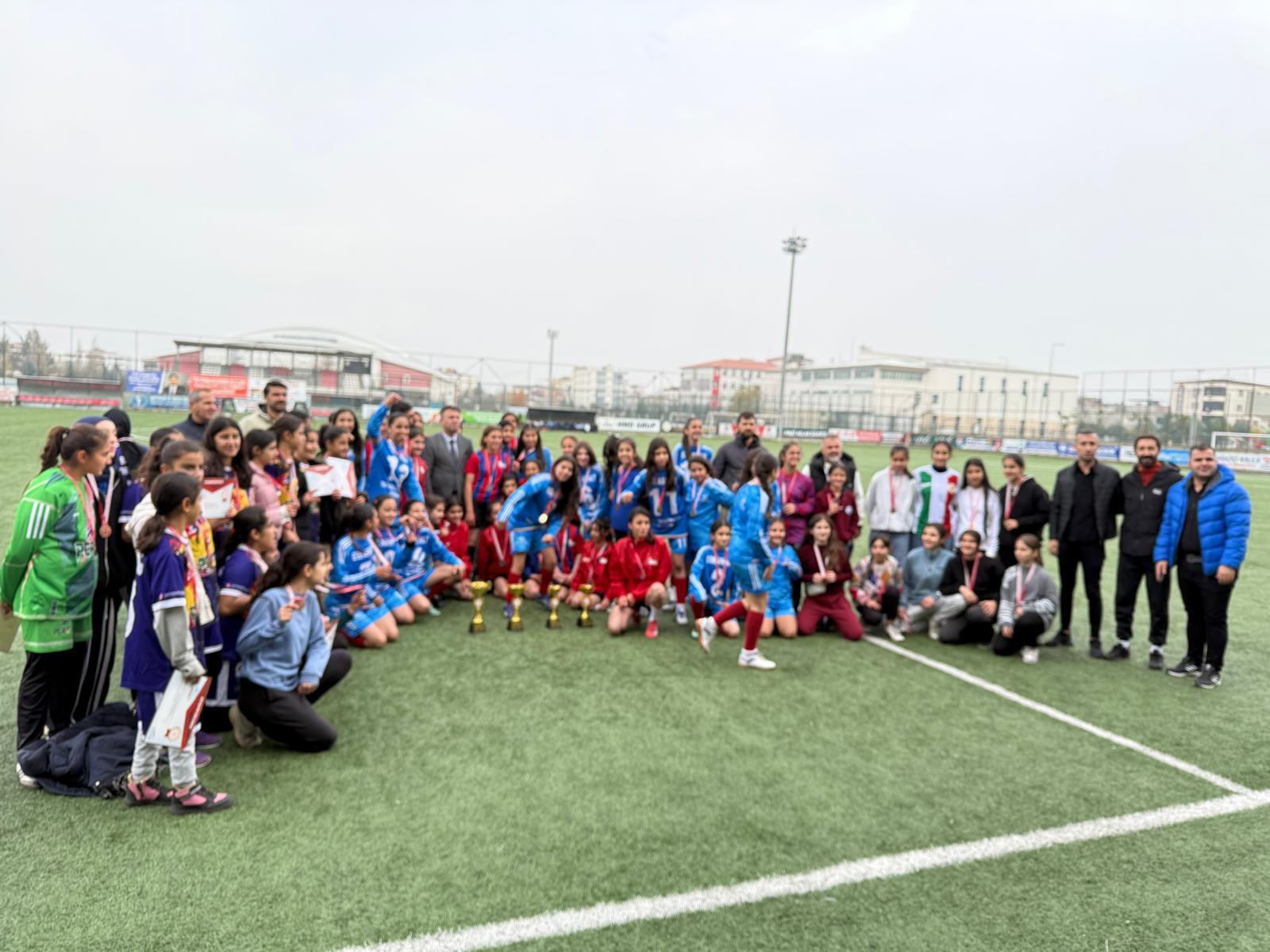 Futbol Yildiz Kizlar 3