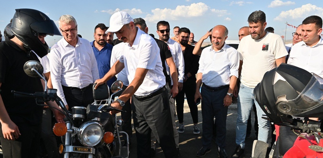 Batman Surucu Akademisi 7 Gun 24 Saat Izleniyor 1