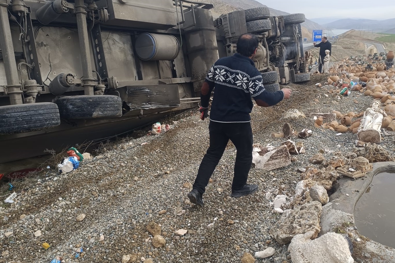 Tirin Dorsesi Radar Aracinin Uzerine Devrildi1