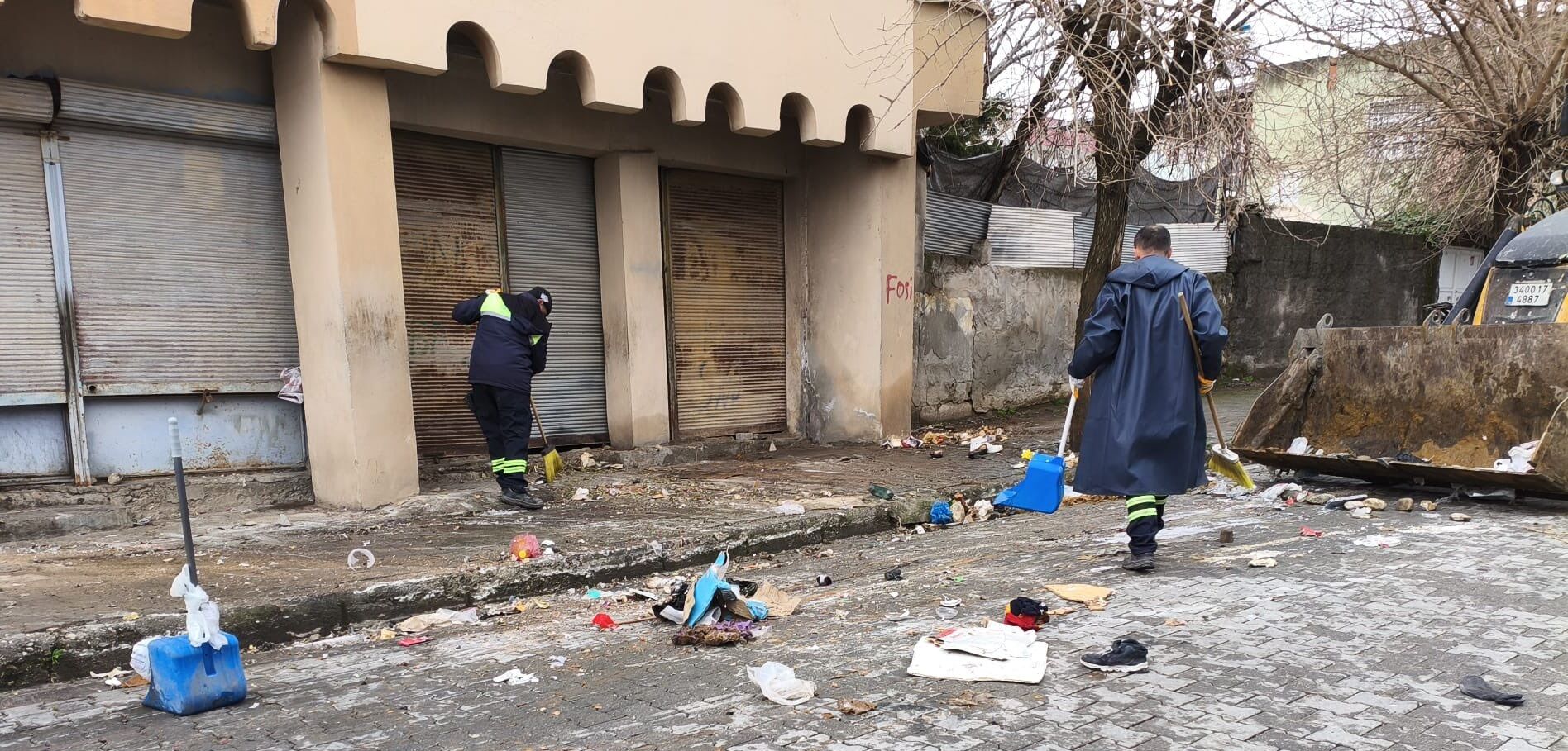 Batmanda Cop Ev Temizlendi 8,5 Ton Atik Cikarildi 1