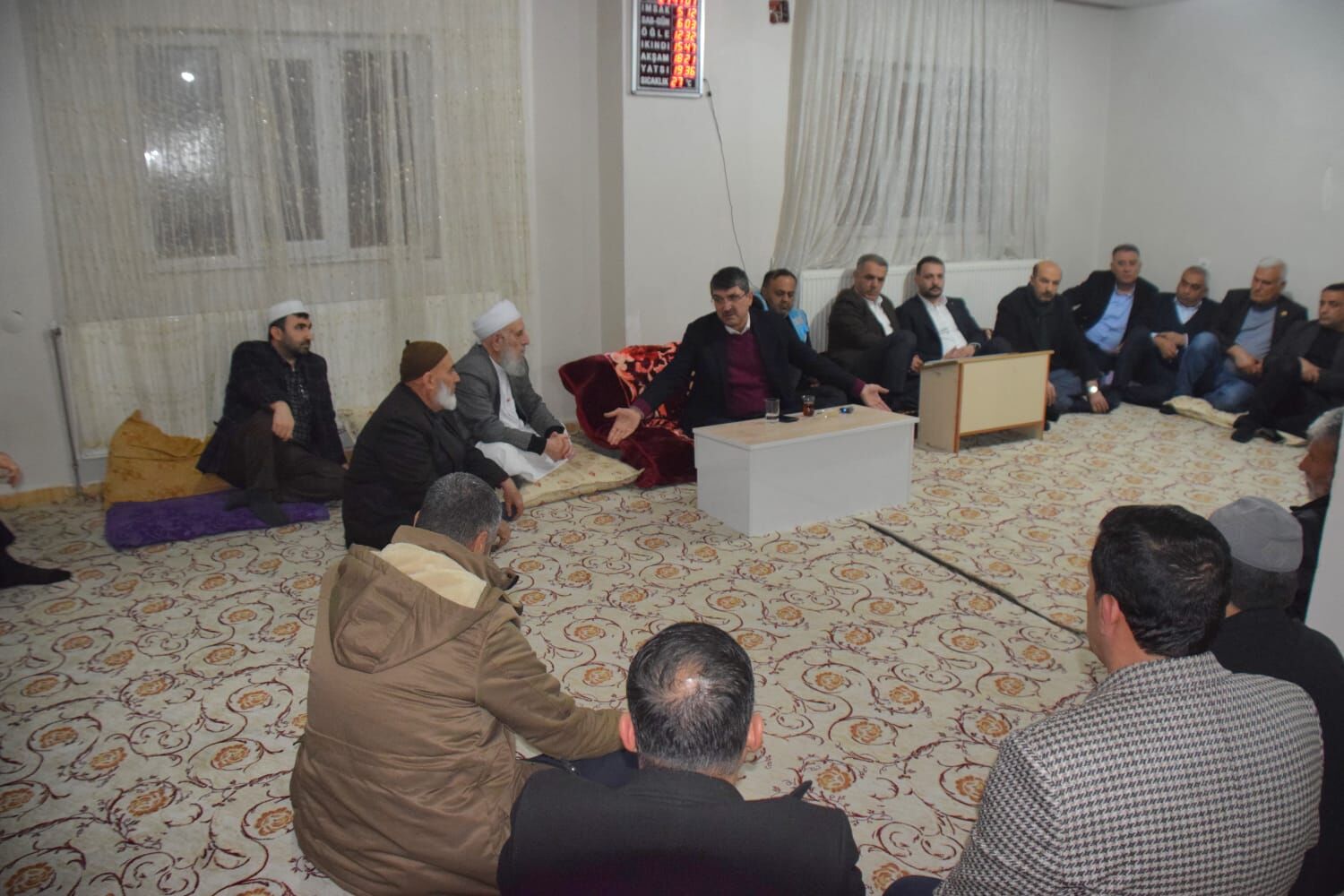 “Genclerimize Sahip Cikmak Hepimizin Sorumlulugu” (2)