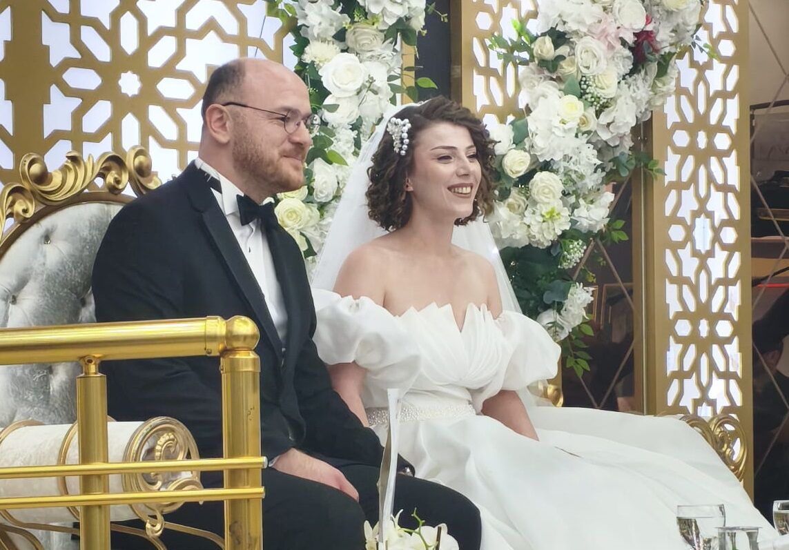 Gokhan Ve Fatos Omur Boyu Evet Dedi̇ (1)