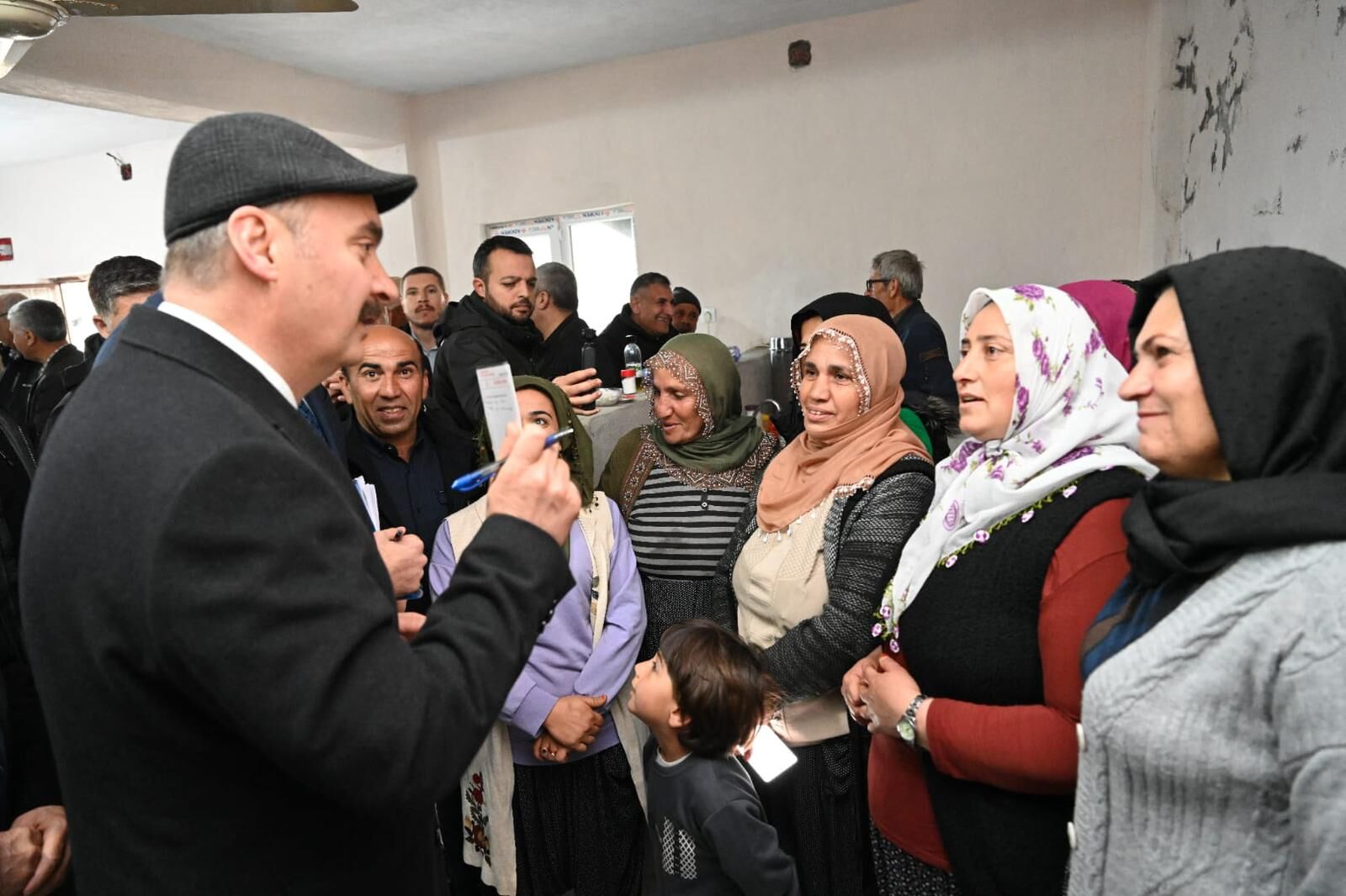 Şafak Vakti Köy Turu Vali Ekrem Canalp Sahaya İndi, Talepleri Yerinde Dinledi (1)