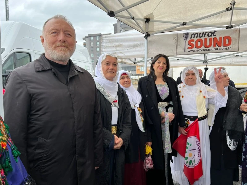 Yağmura Rağmen Coşku Dinmedi-1