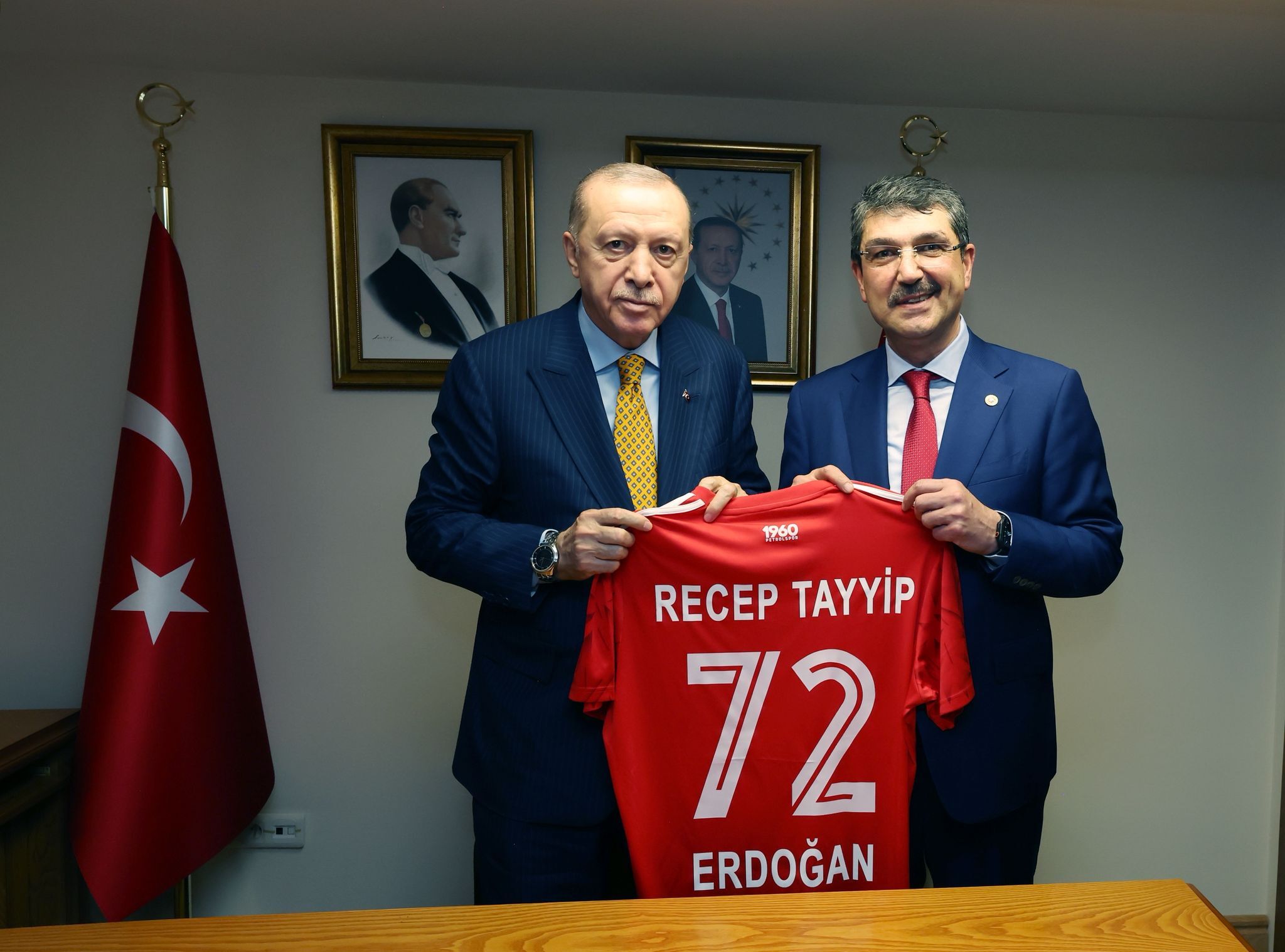 Batman Petrolspor’dan Cumhurbaşkanı Erdoğan’a Anlamlı Ziyaret! (2)