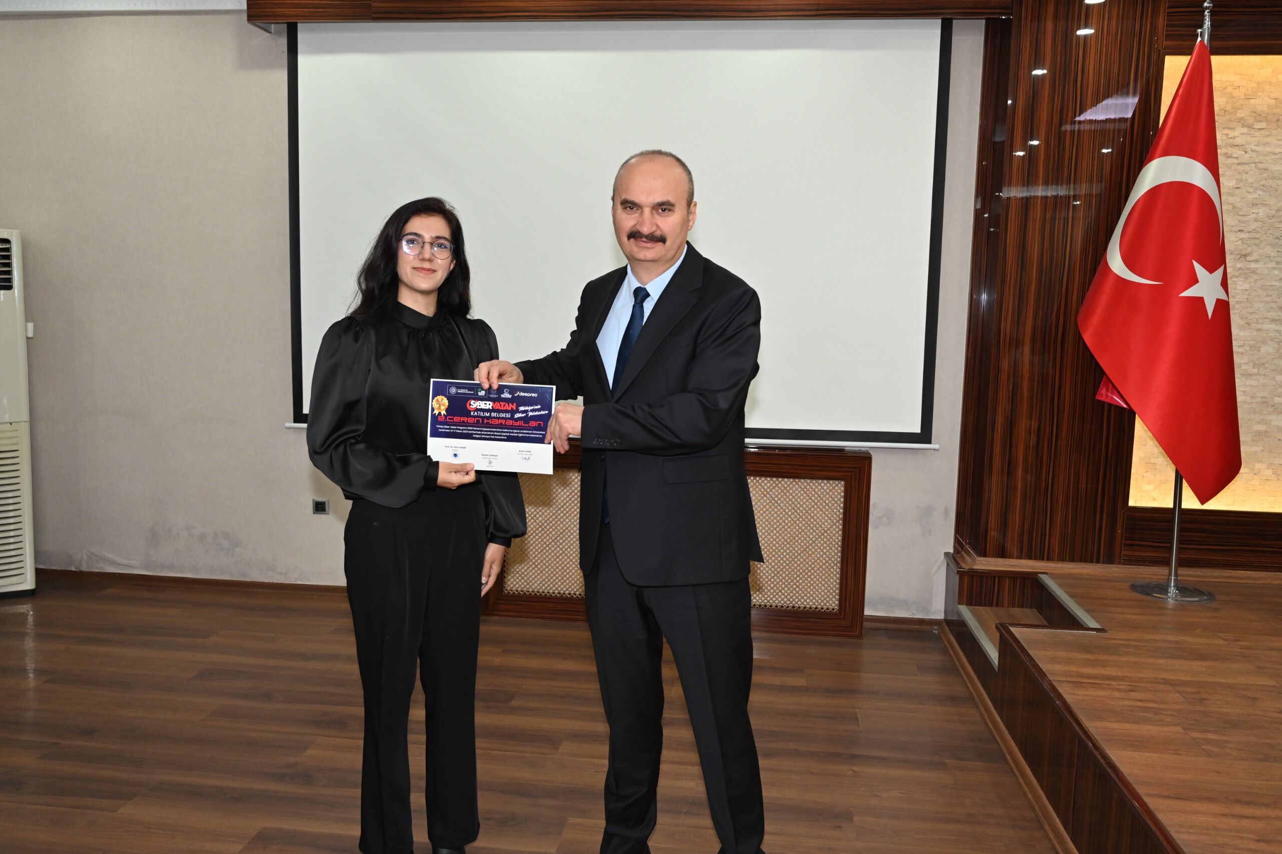 Batman’da 40 Genç “Beyaz Şapkalı Hacker” Oldu (1)