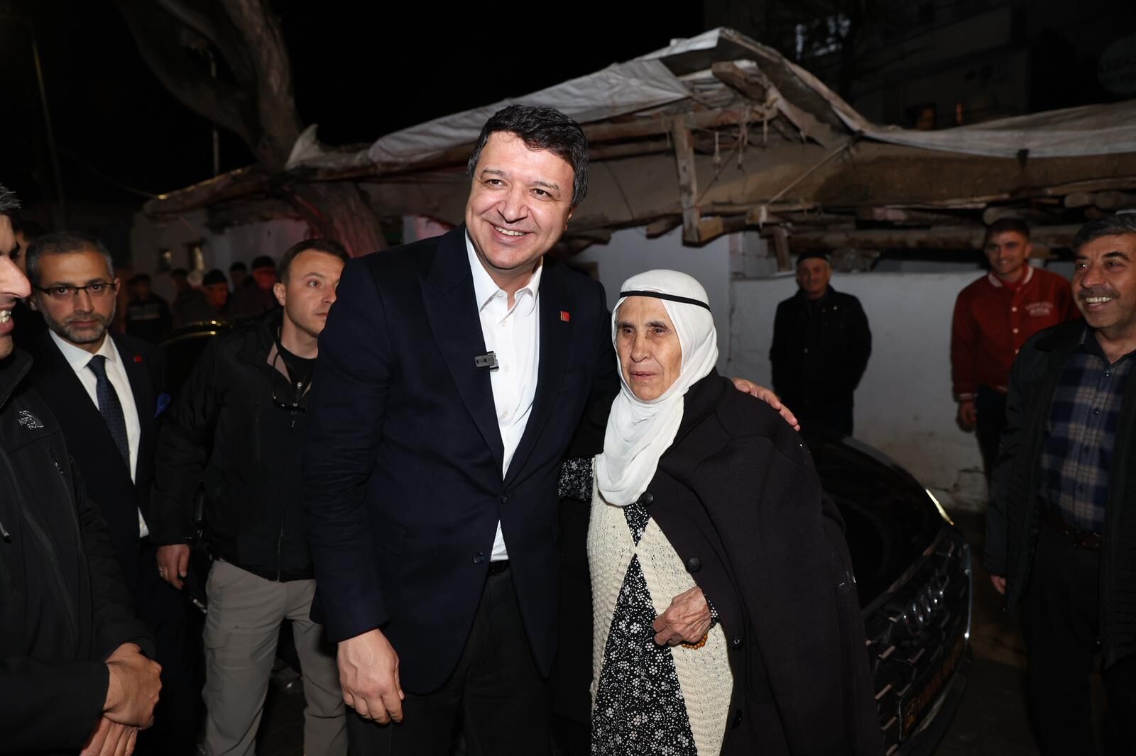 Batman’da Arıkan’a Coşkulu Karşılama Gençlerden Petrolspor Formasıyla Sürpriz! (2)