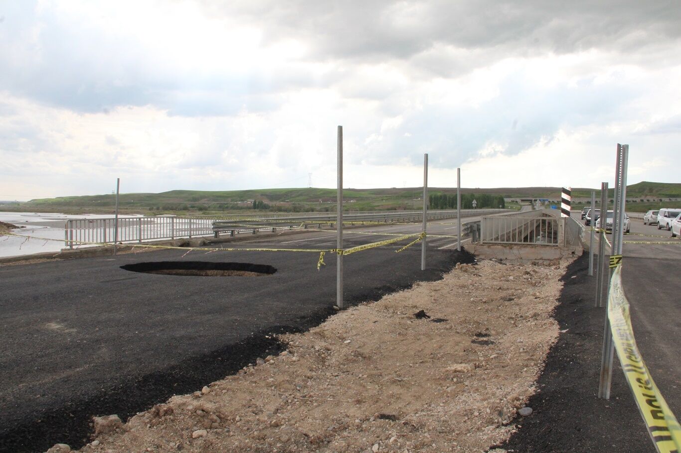 Batman’da Köprü Çöktü Yoğun Yağışlar Altyapıyı Çökertiyor Mu-2