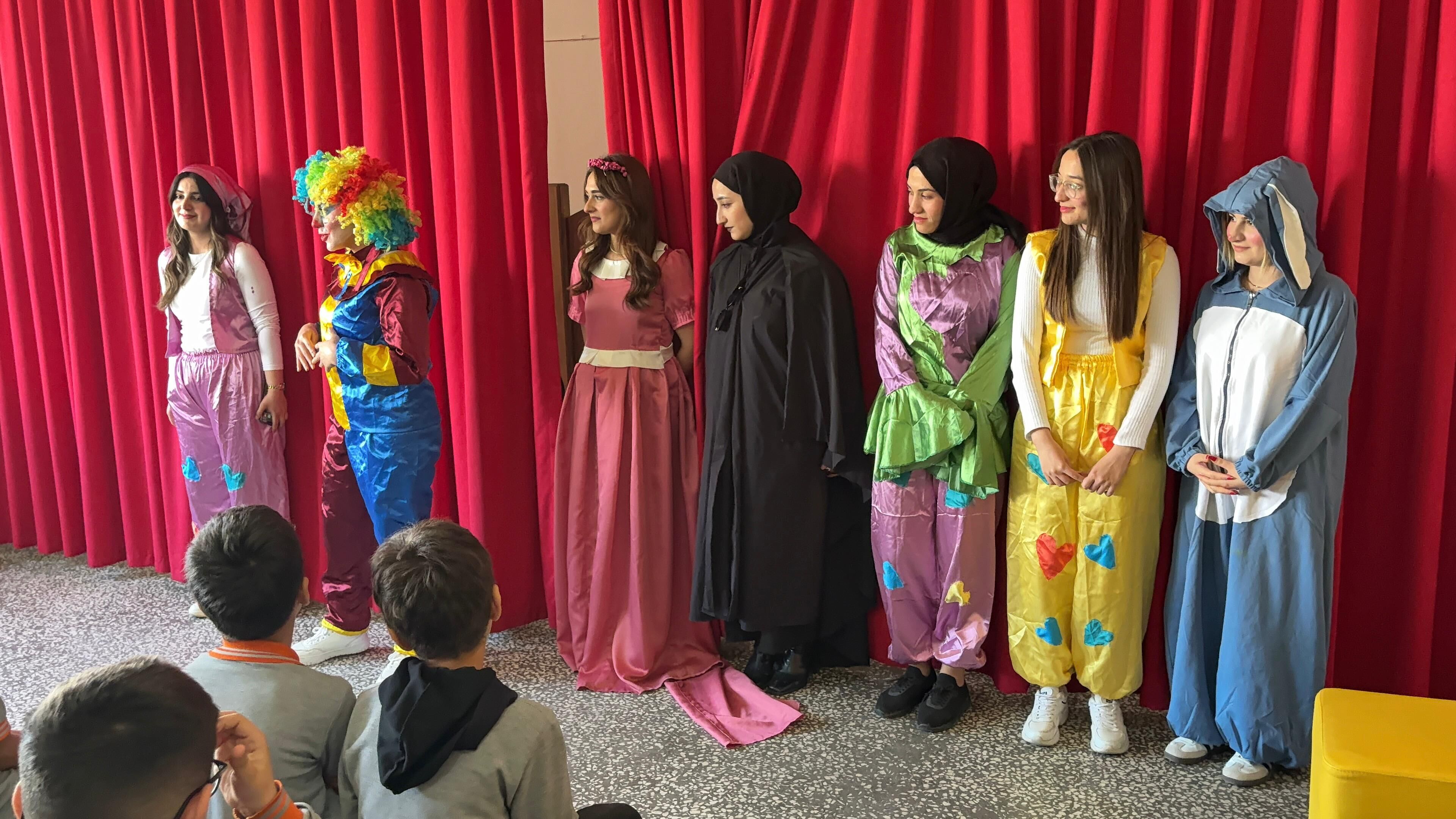 Miniklere Bilim Aşılandı Rektör Demir’den Öğrencilere Anlamlı Buluşma (1)