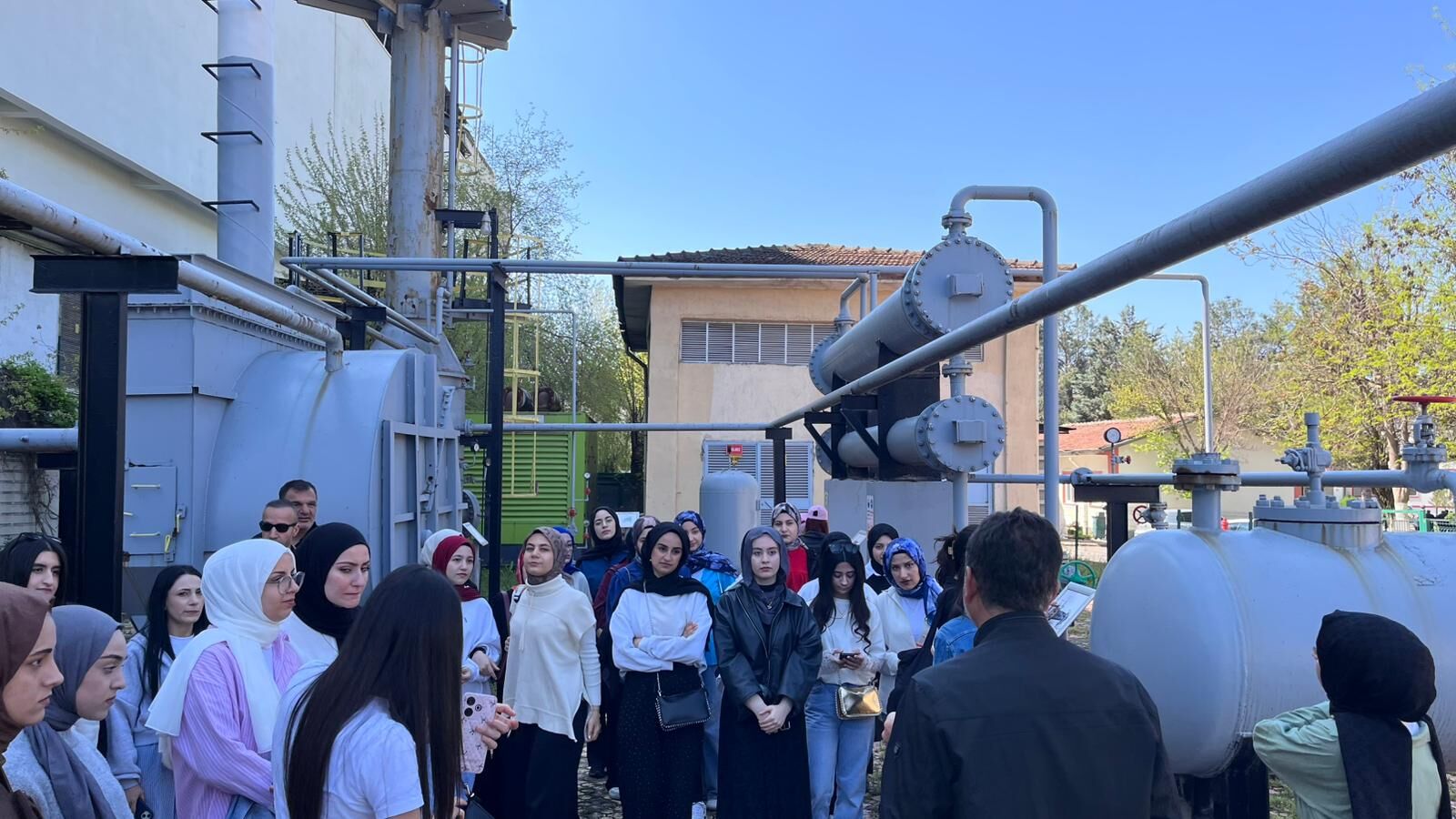 Üniversiteyi Yerinde Tanıdılar Lise Öğrencilerinden Geleceğe İlk Adım (1)