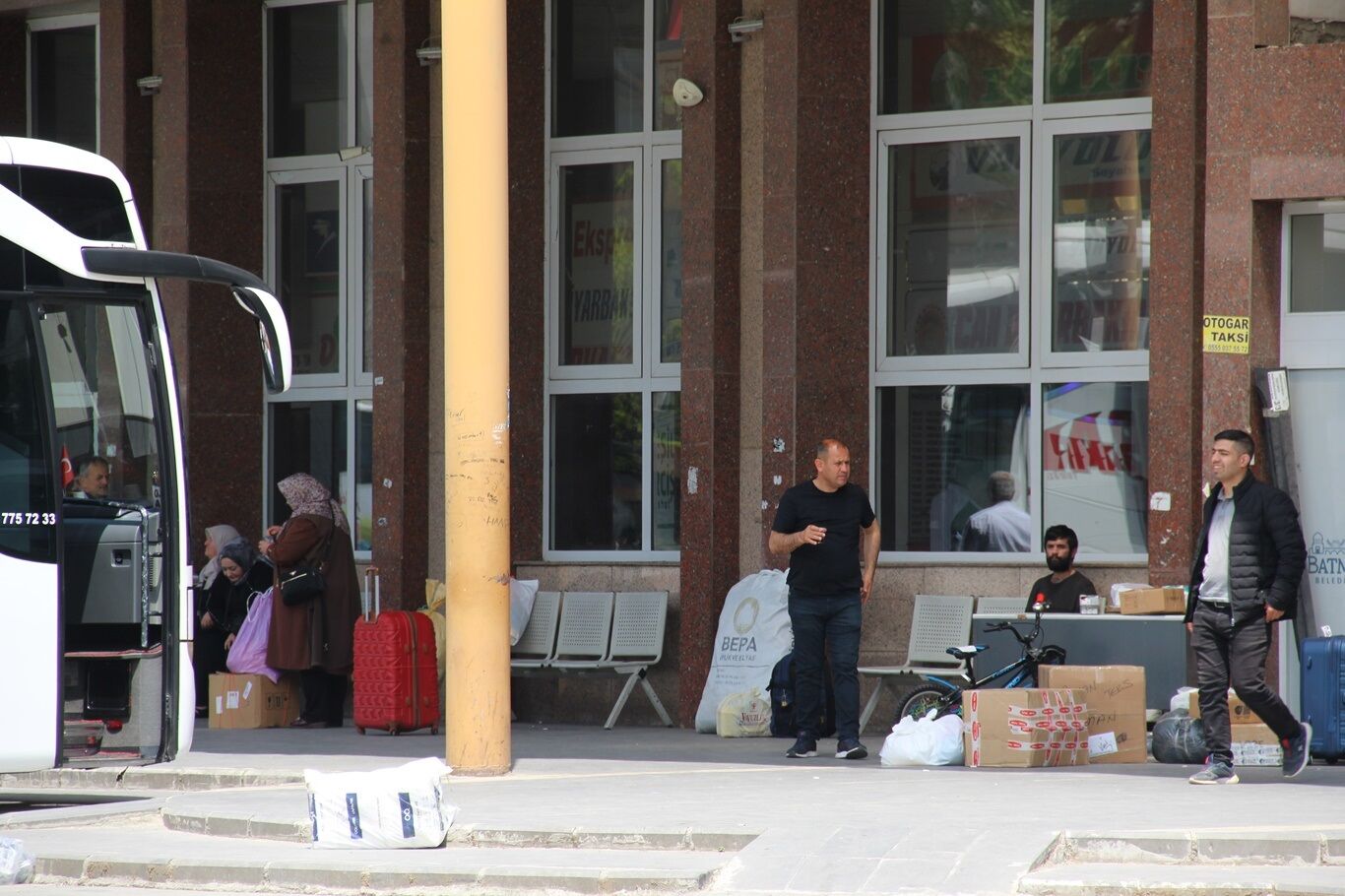 Bayram Öncesi Otogarda Sessizlik Otobüsler Boş, Biletler Cep Yakıyor (1)1