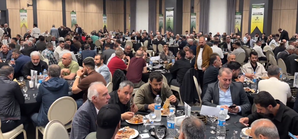 Ferdi Kurt Adaylığını Güçlü Katılımla Duyurdu (2)