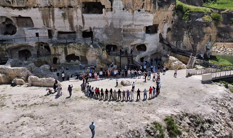 Hasankeyf’te Kemençe Sesleri Halaylarla Buluştu! (2)