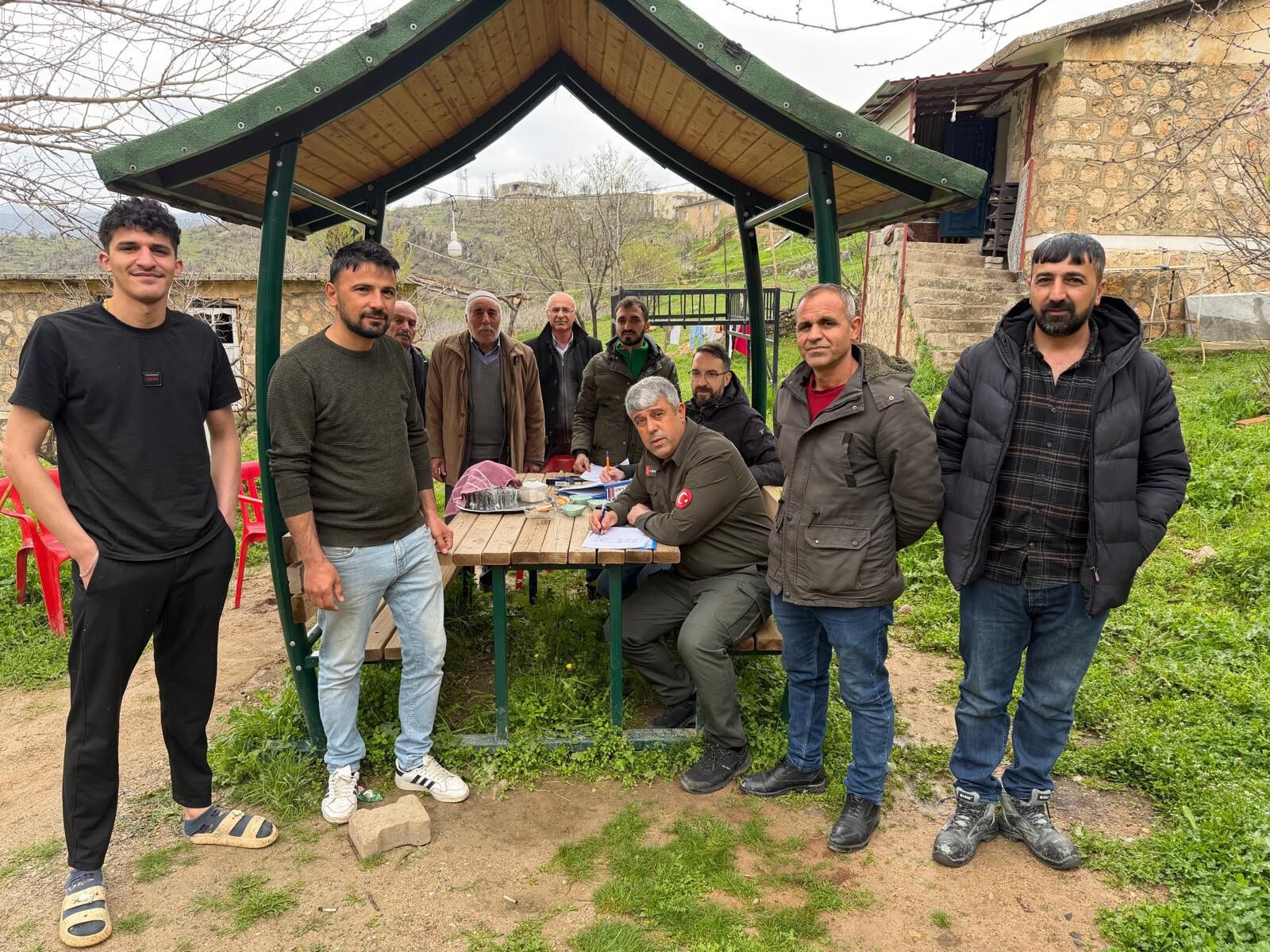 Köy Köy Dolaşıp Hem Hibe Desteğini Anlatıyorlar Hem Yangınlara Karşı Uyarıyorlar (1)
