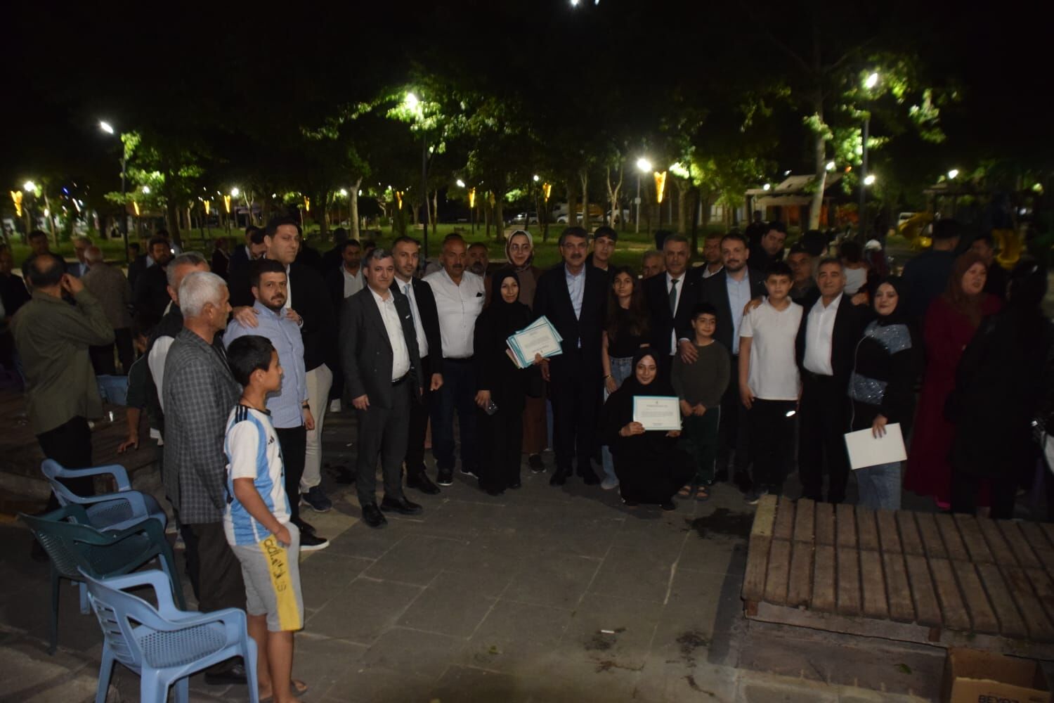Nasıroğlu Mahallede Vatandaşı Dinledi “Batman’ı Ortak Akılla Geleceğe Taşıyacağız” (1)