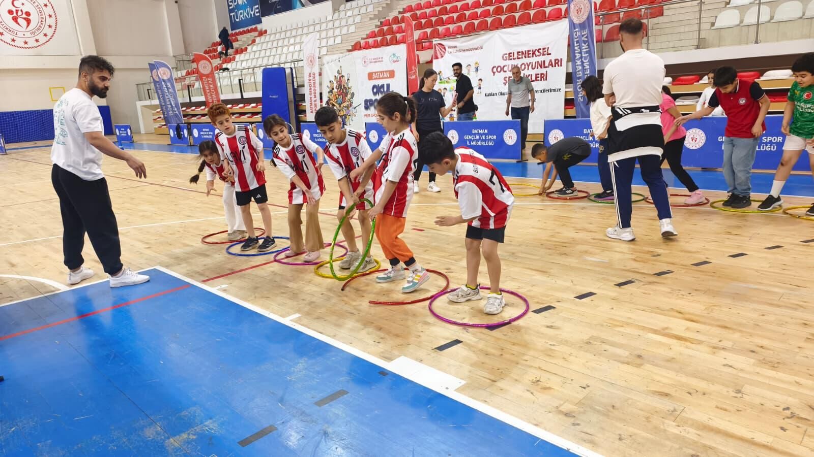 50 Okuldan 1600 Minik Sporcu Aynı Arenada Buluştu (1)