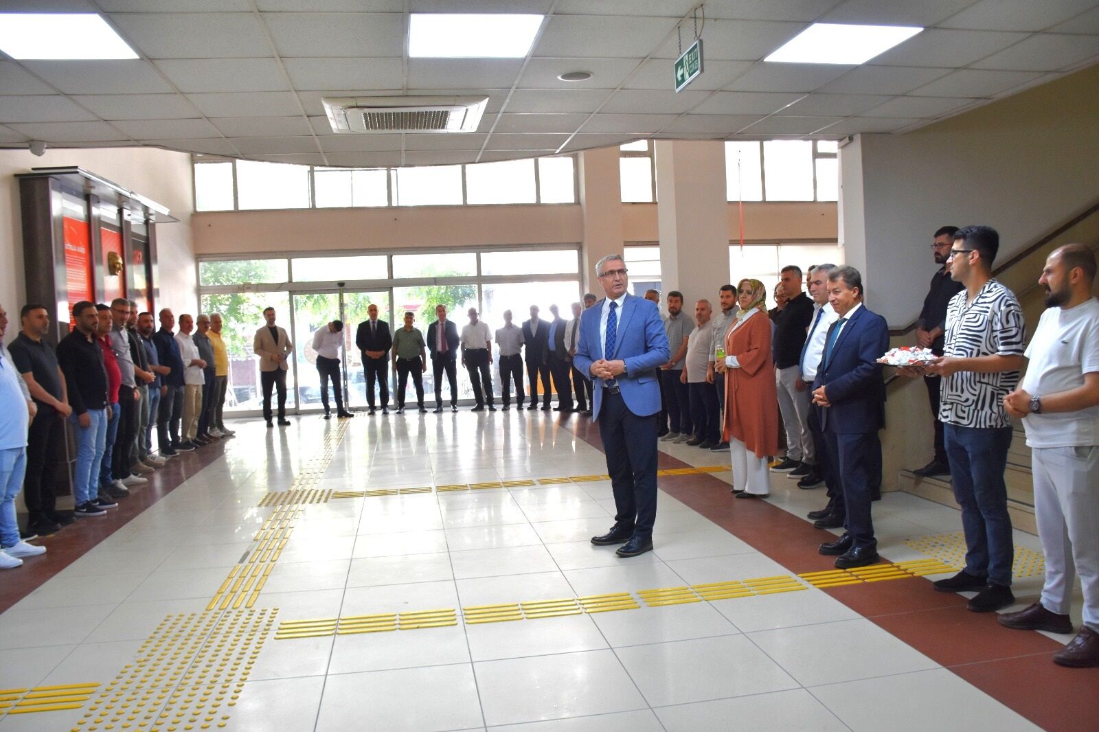 Eğitim Camiasında Bayramlaşma Programı (1)1