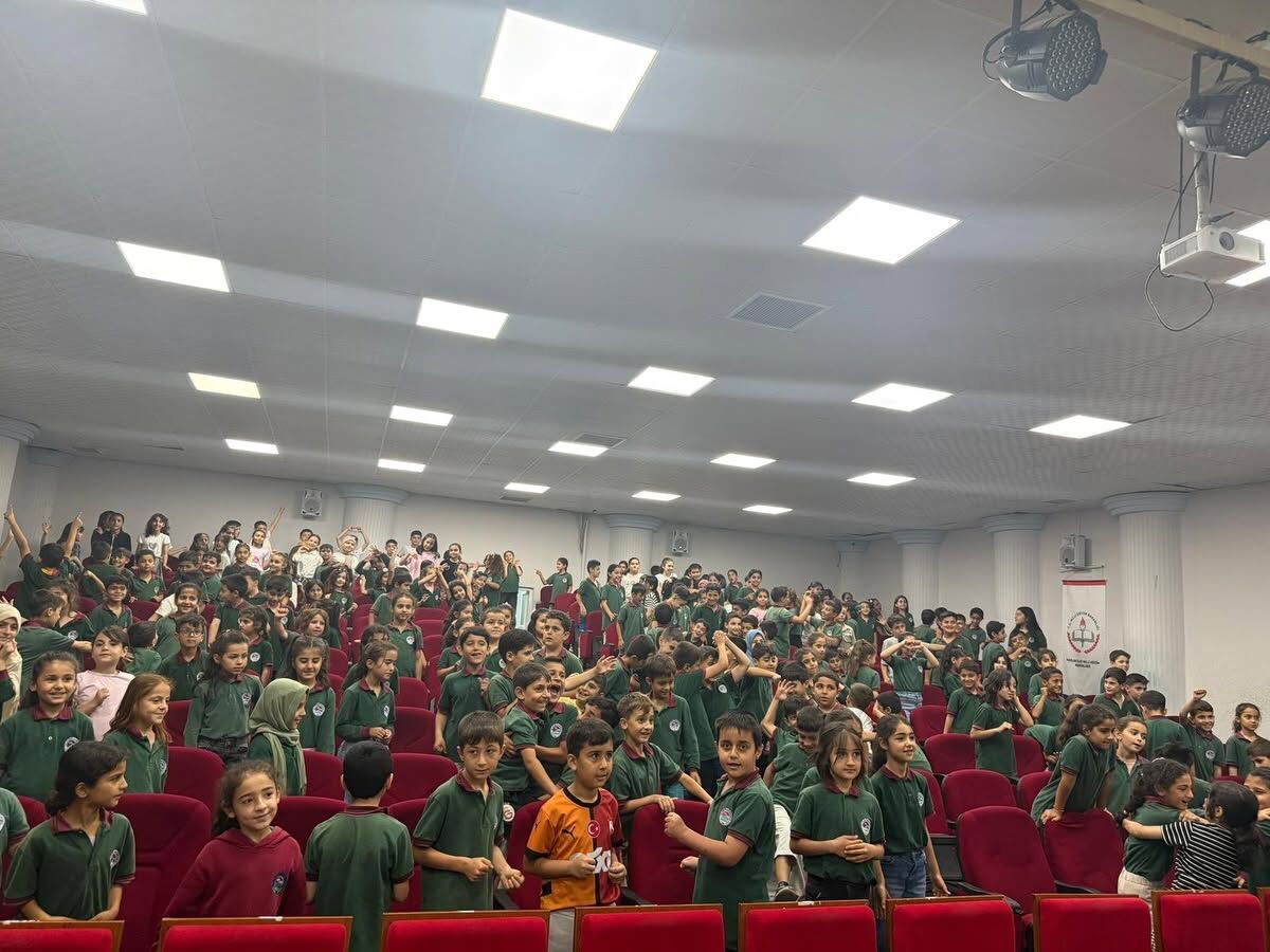 Karnesini Alan Çocuklar Müziğe Koştu Kozluk’ta Coşku Dolu Çocuk Konseri (2)