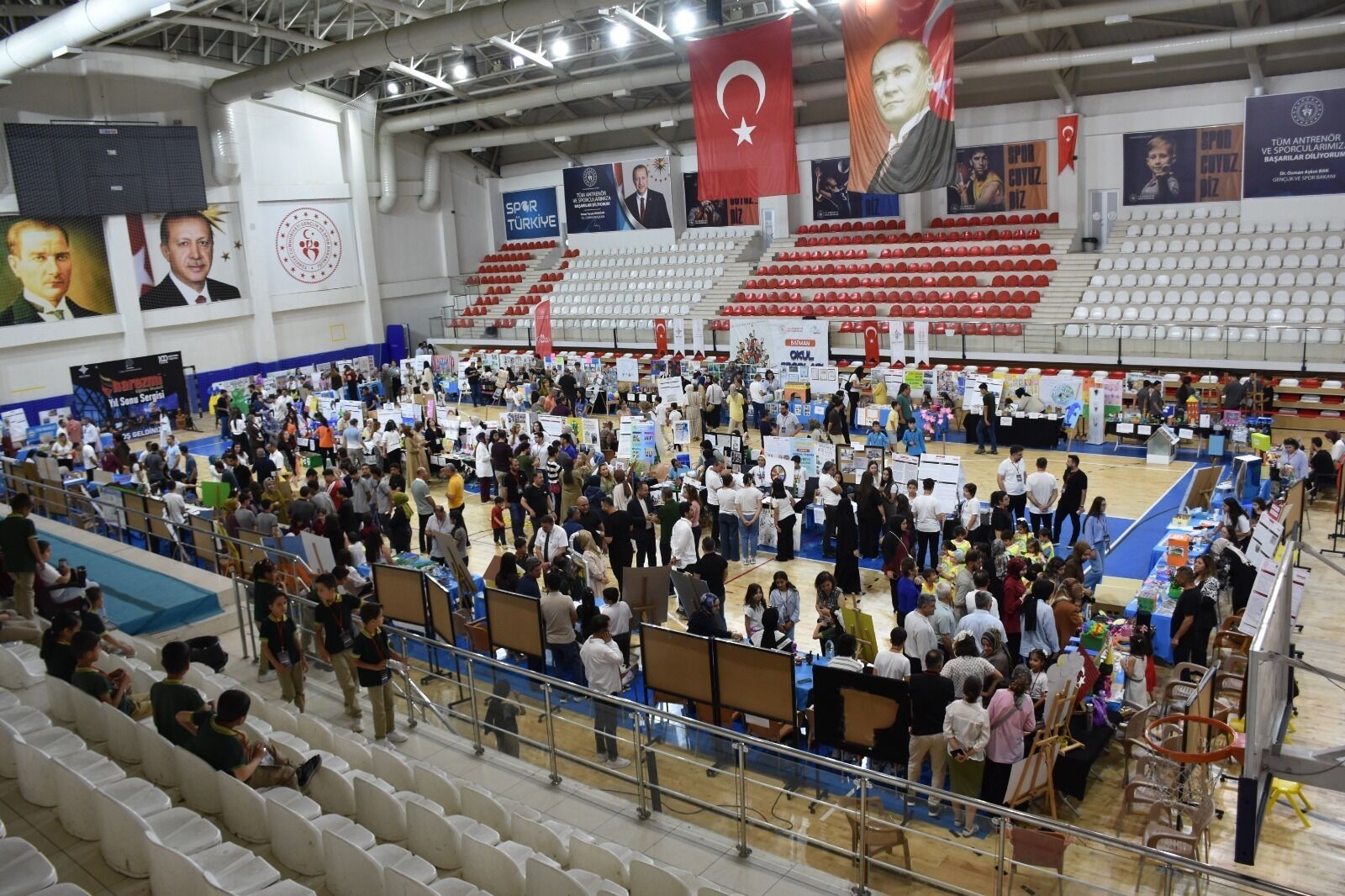 Öğrenciler Bilim Ve Üretimle Sahneye Çıktı (3)