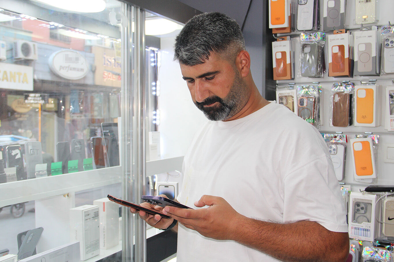 Batman'da Esnaf Çark Durdu, Vatandaş Sıfır Telefon Alamıyor (2)