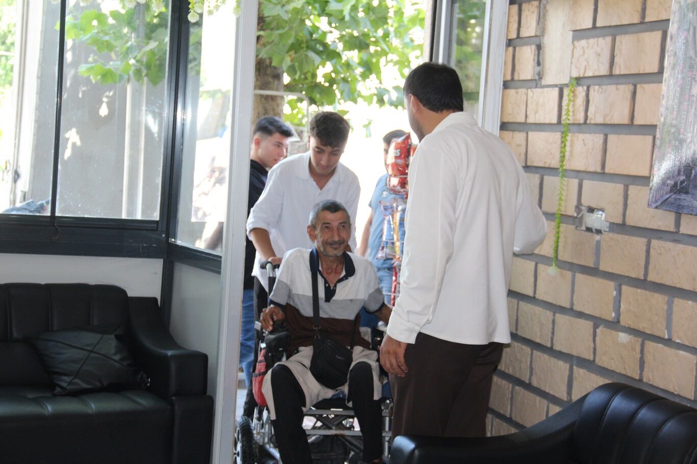 Batman'da Gönüllere Dokunan Berber Engellilere Tüm Bakım Hizmetleri Ücretsiz (1)1