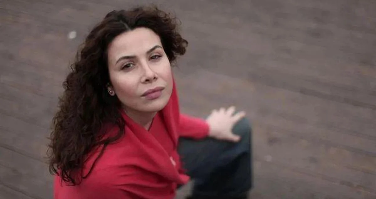 Zeynep Papuccuoglu Kimdir Ne Is Yapiyor Tarik 67Db0B2476 Amp