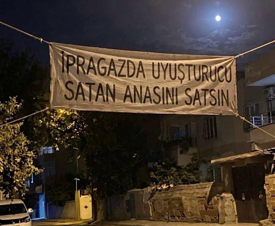 Batman'da Uyuşturucuya Mahalle İsyanı! Sokağa Asılan Pankart Gündem Oldu