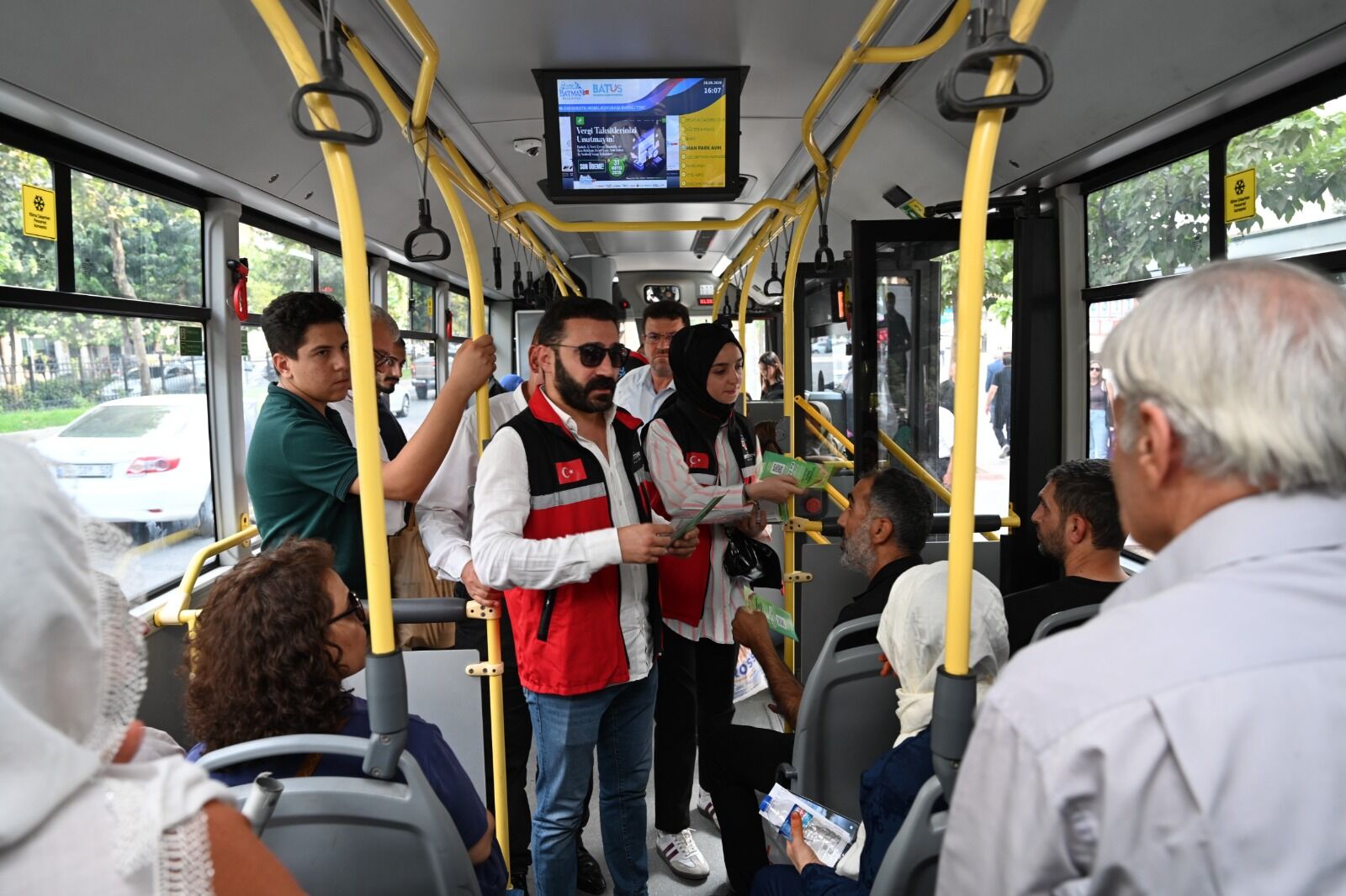 Bağımlılıkla Mücadelede Ekipler Vatandaşla Buluştu