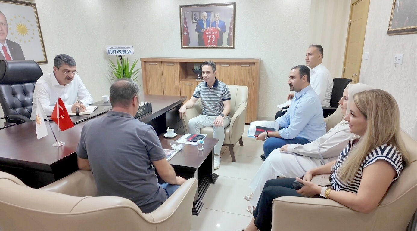 Batman’da Halk Günü buluşmasında Ferhat Nasıroğlu vatandaşları ağırladı: Talepleri tek tek dinledi