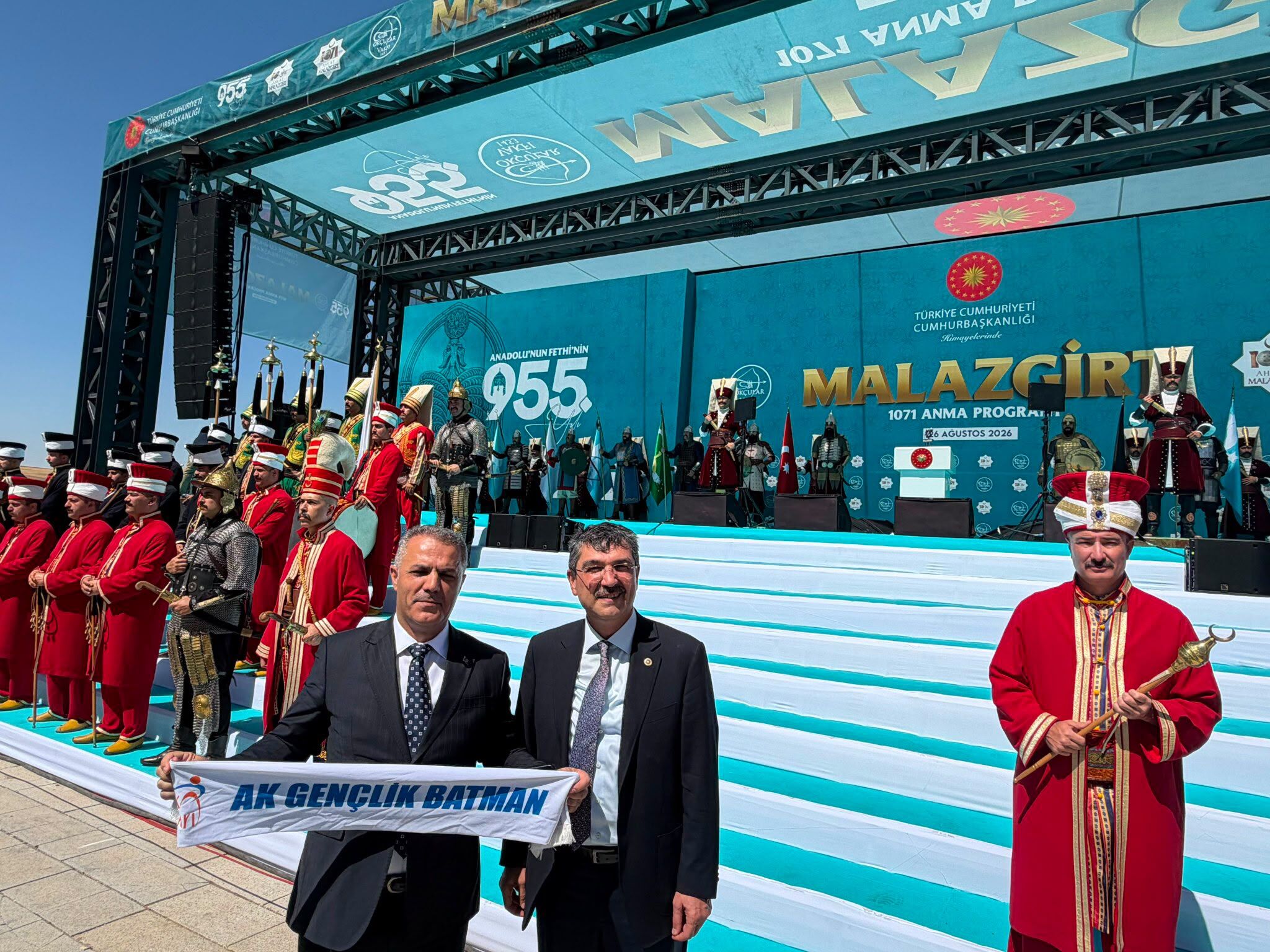 Batman’dan Malazgirt’e 3 Bin 222 Kişi Zafer Coşkusuna Ortak Oldu (2)