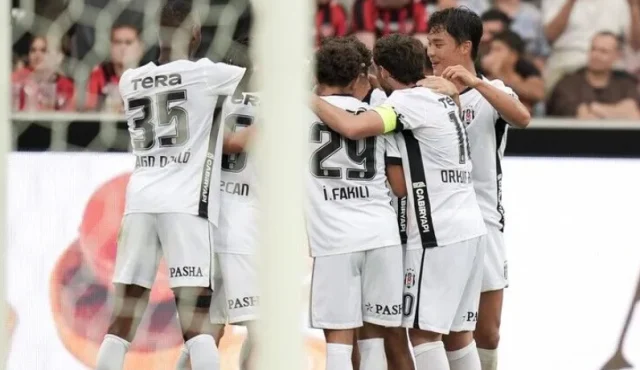 Besiktas 11I Mac Kadrosu Besik 96814769 6486 1 M
