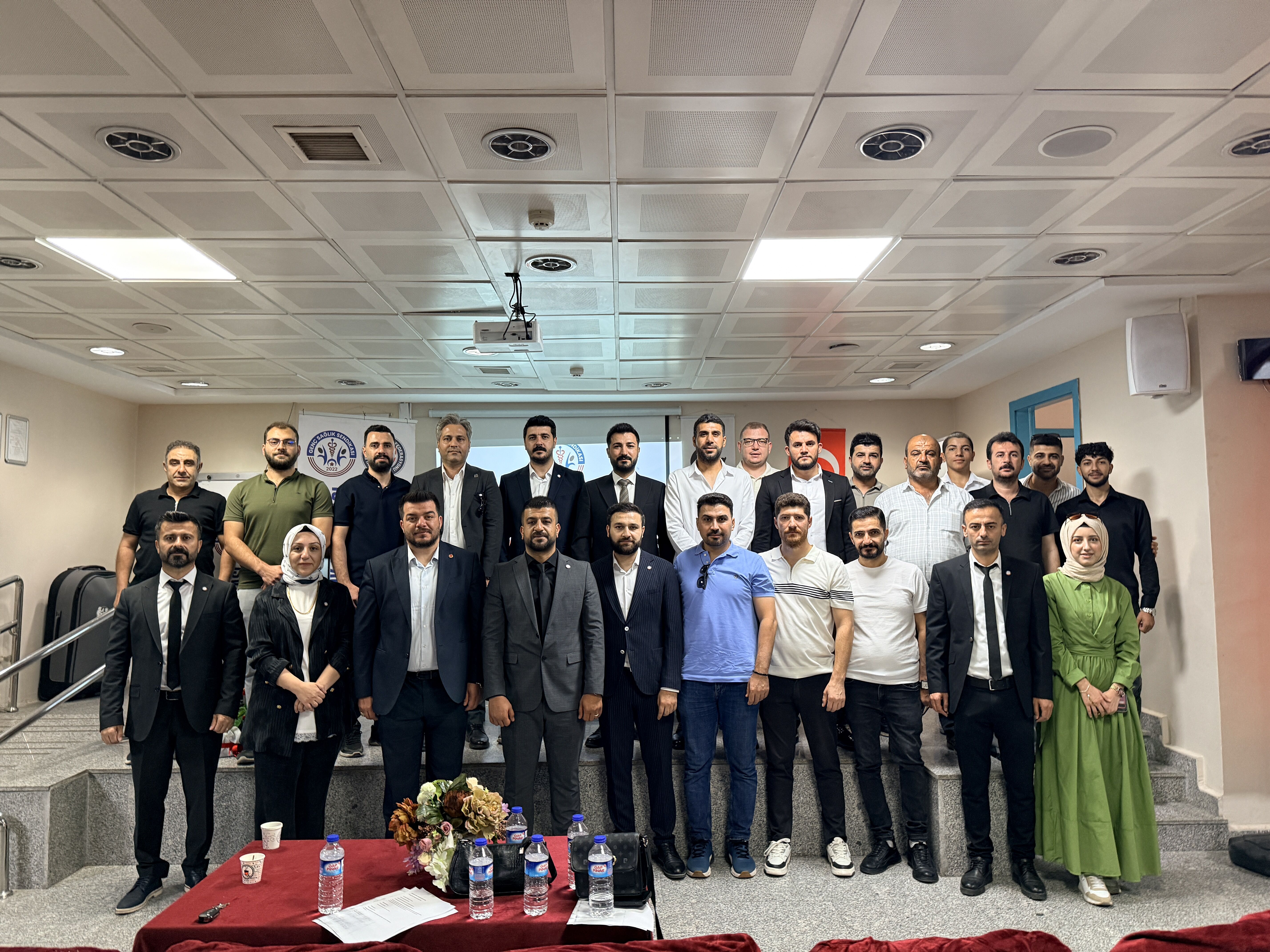 Genç Sağlık Sen Batman’da Yeni Dönem Cafer Gül Başkan Seçildi (2)