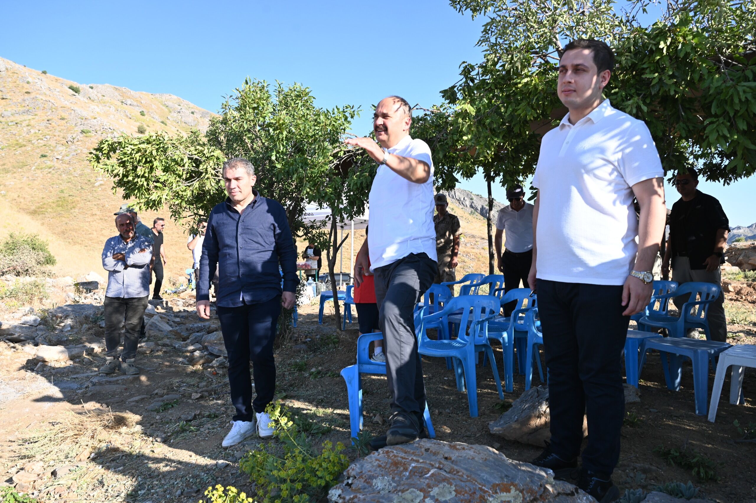 Helkıs Dağı'nda Şifa Hasadı! Sason Sütleğen Balında İlk Büyük Hasat Coşkusu (3)