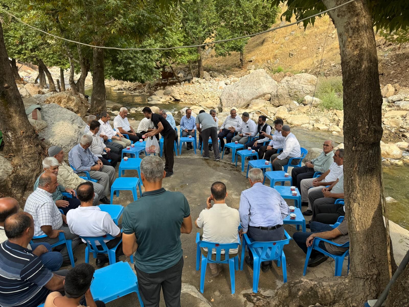 Kozluk’ta Kırgın Aileleri Buluşturan Barış Girişimi Sonuç Verdi