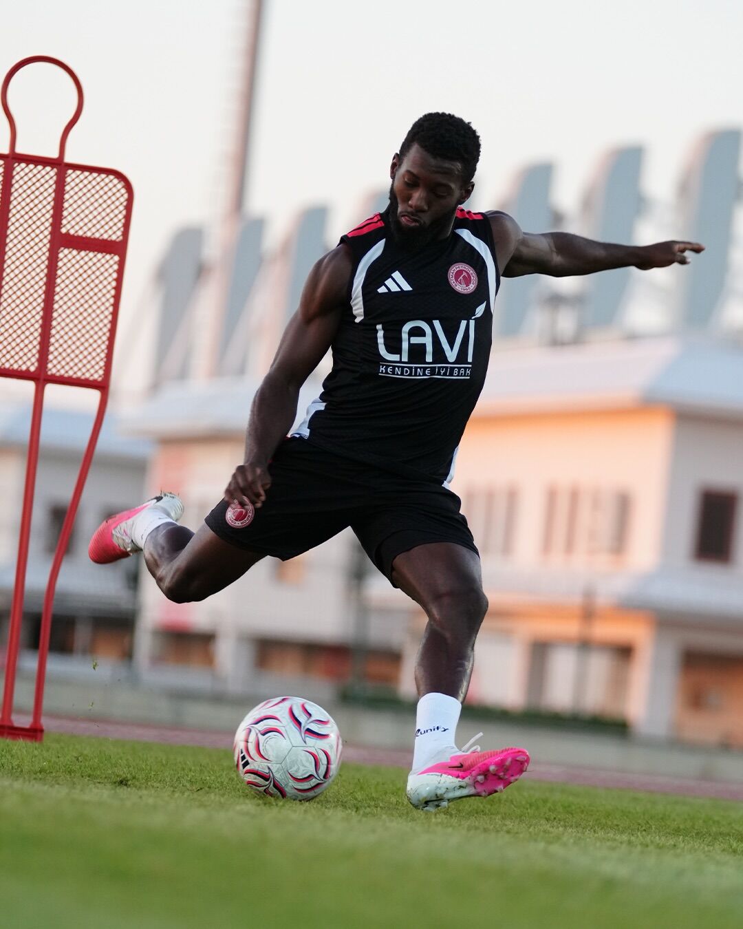 Petrolspor Sarıyer Deplasmanında Galibiyet Peşinde1