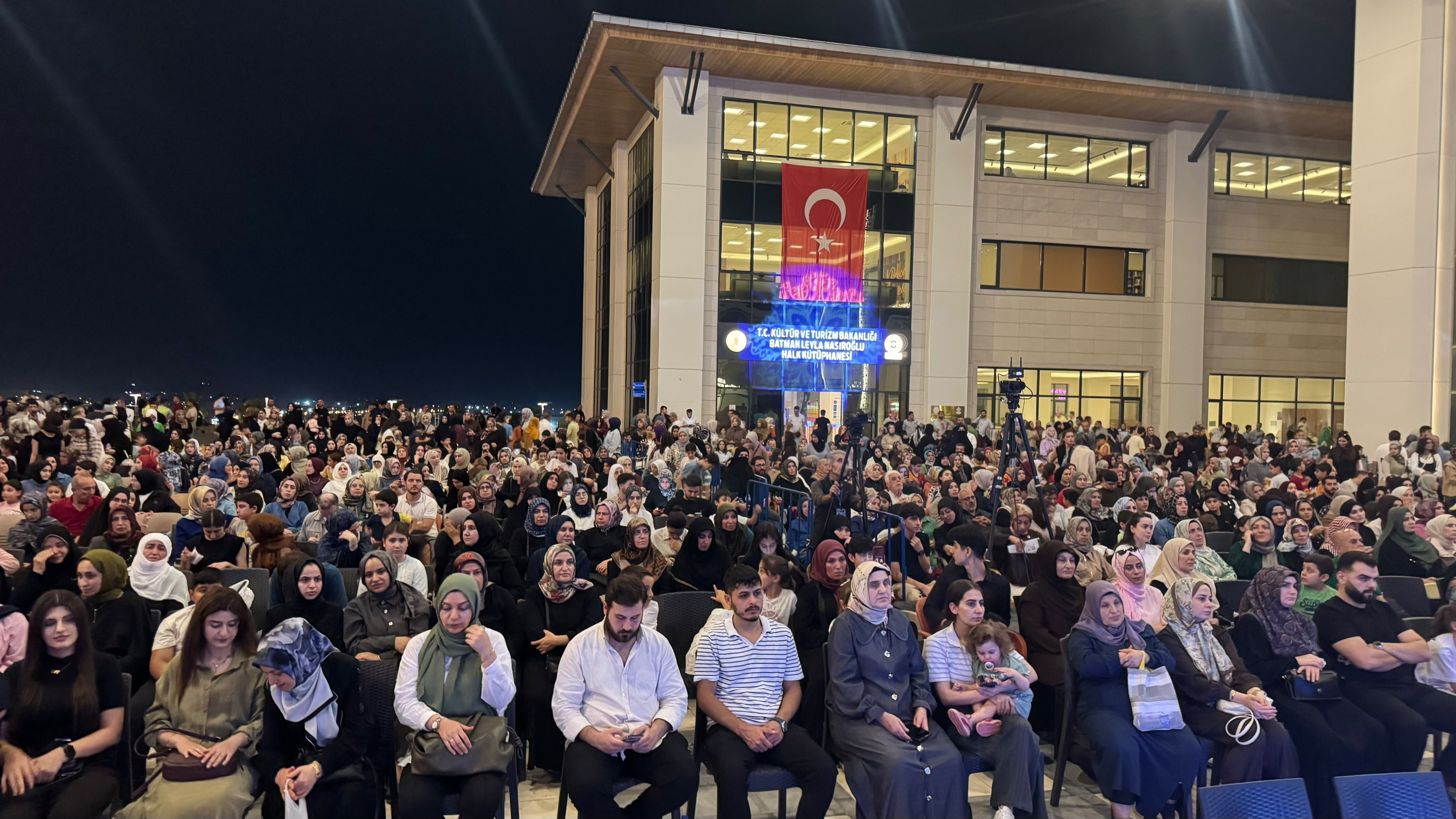 Peygamber Sevgisi Külliyeyi Doldurdu (1)