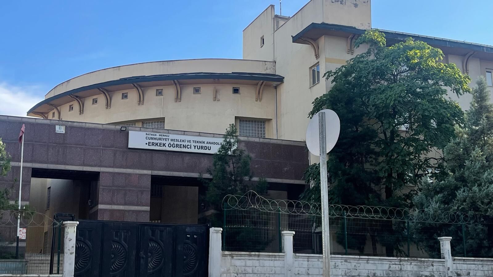 120 Kişilik Yurt Atıl Kaldı Hürriyet Mahallesi’ndeki Bina İçin Yeni Çağrı (1)
