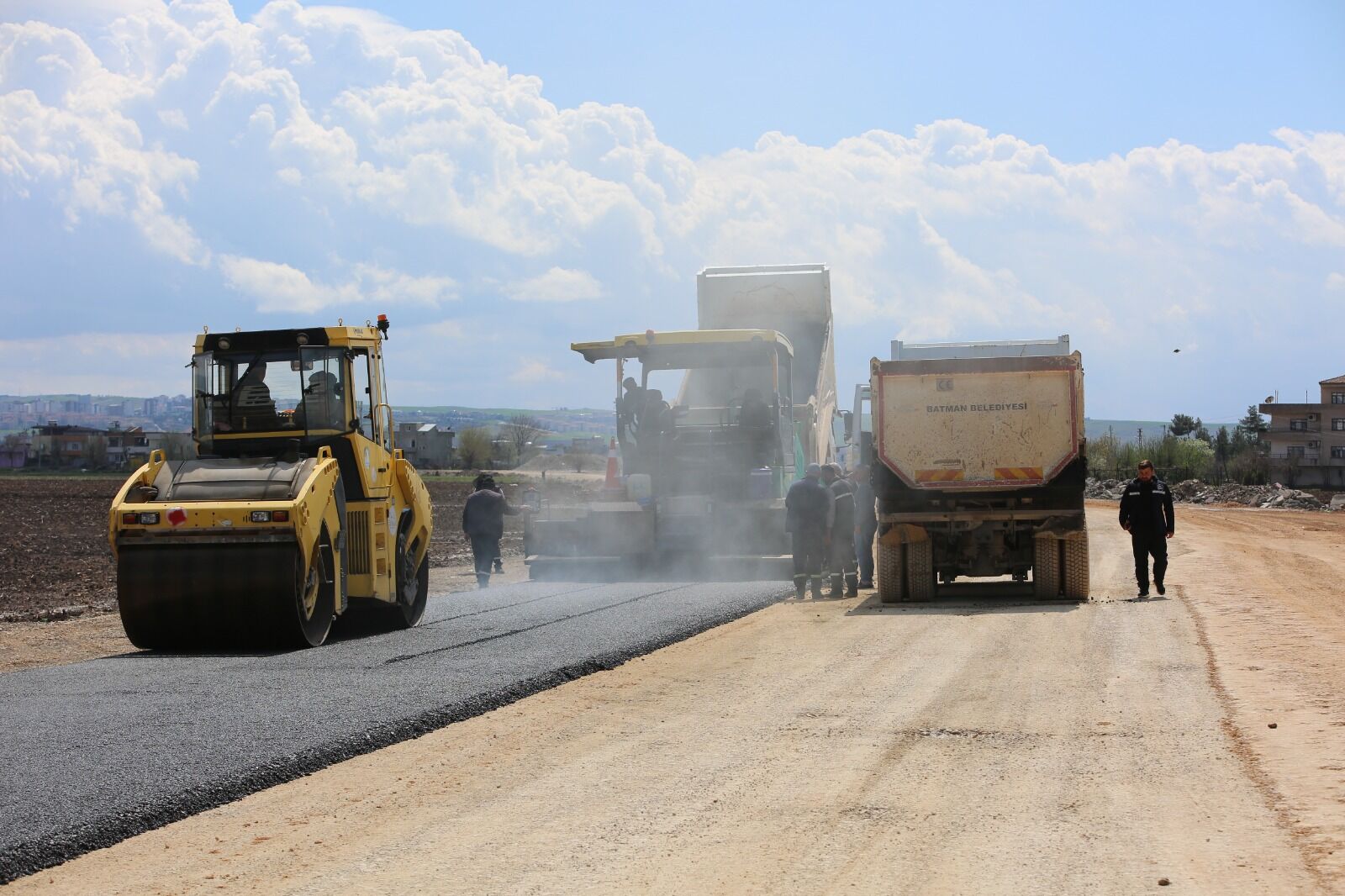 Batman’da 607 Bin Ton Asfaltla 496 Kilometre Yol Yenilendi (2)