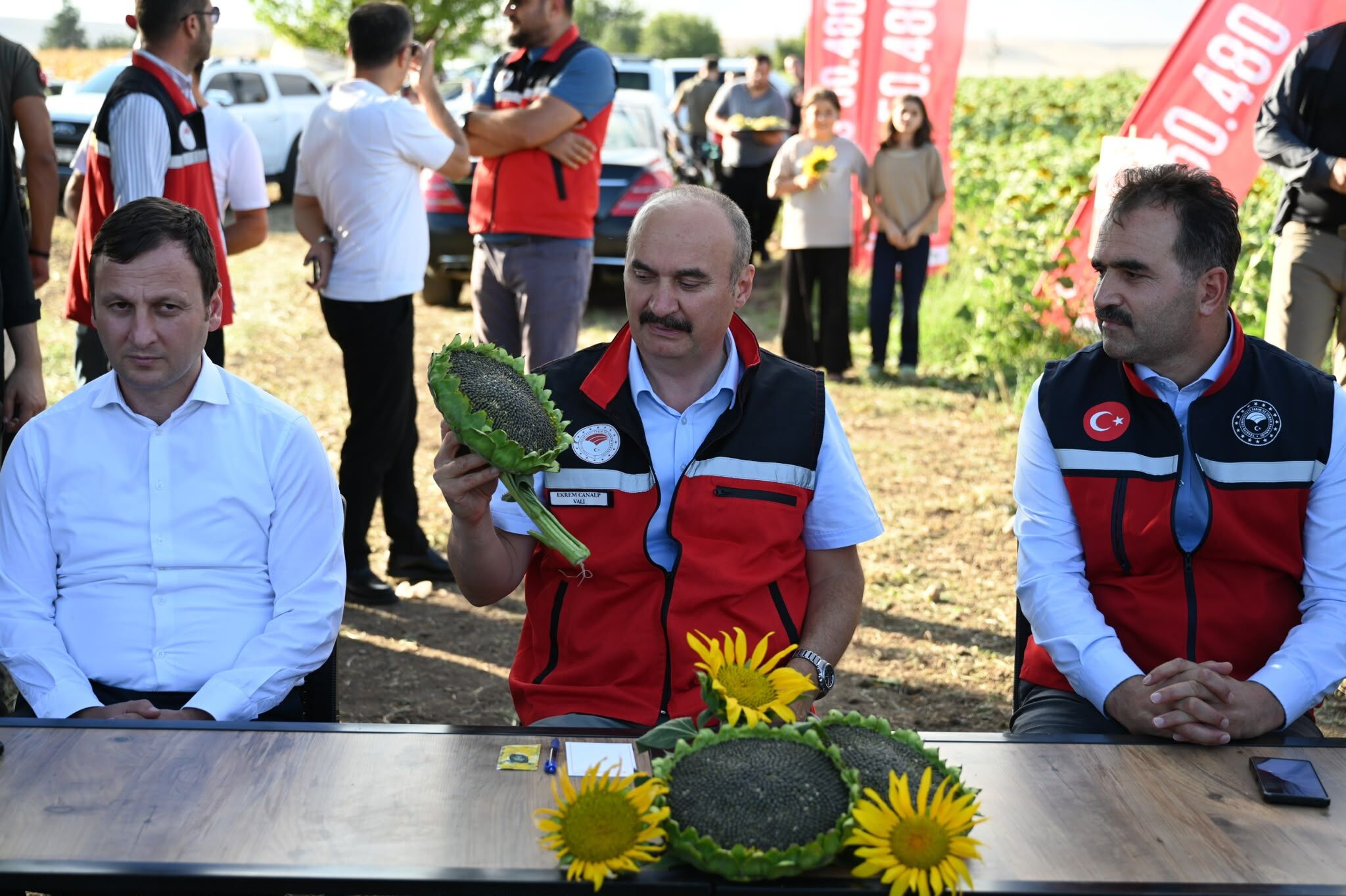 Batman’da Tarlada Yeni Dönem Aynı Araziden İki Ürün Hedefi! (1)