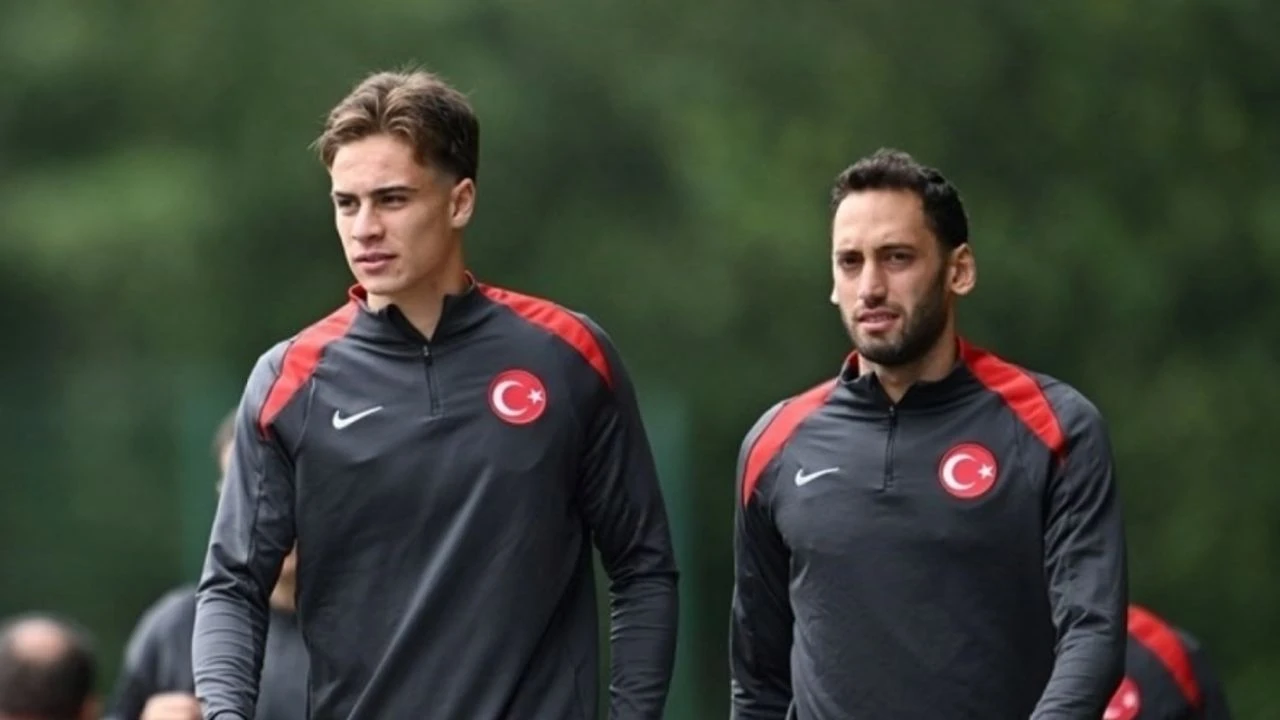 Kenan Yıldız Neden Oynamıyor? Hakan Çalhanoğlu Türkiye İtalya Maçında Cezalı mı? Milli Takımdaki Eksiklerin Sebebi Ne?