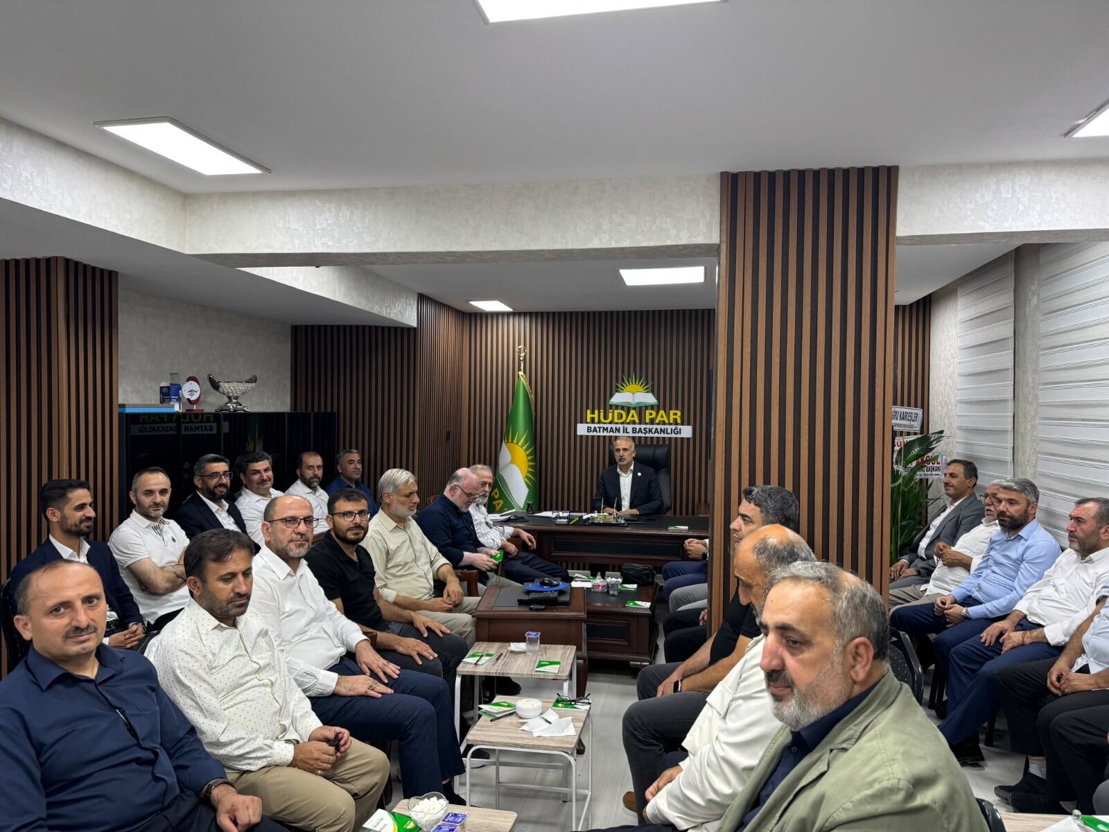 Hüda Par’lı Doğru’dan ‘Sahada Olacağız’ Mesajı (1)