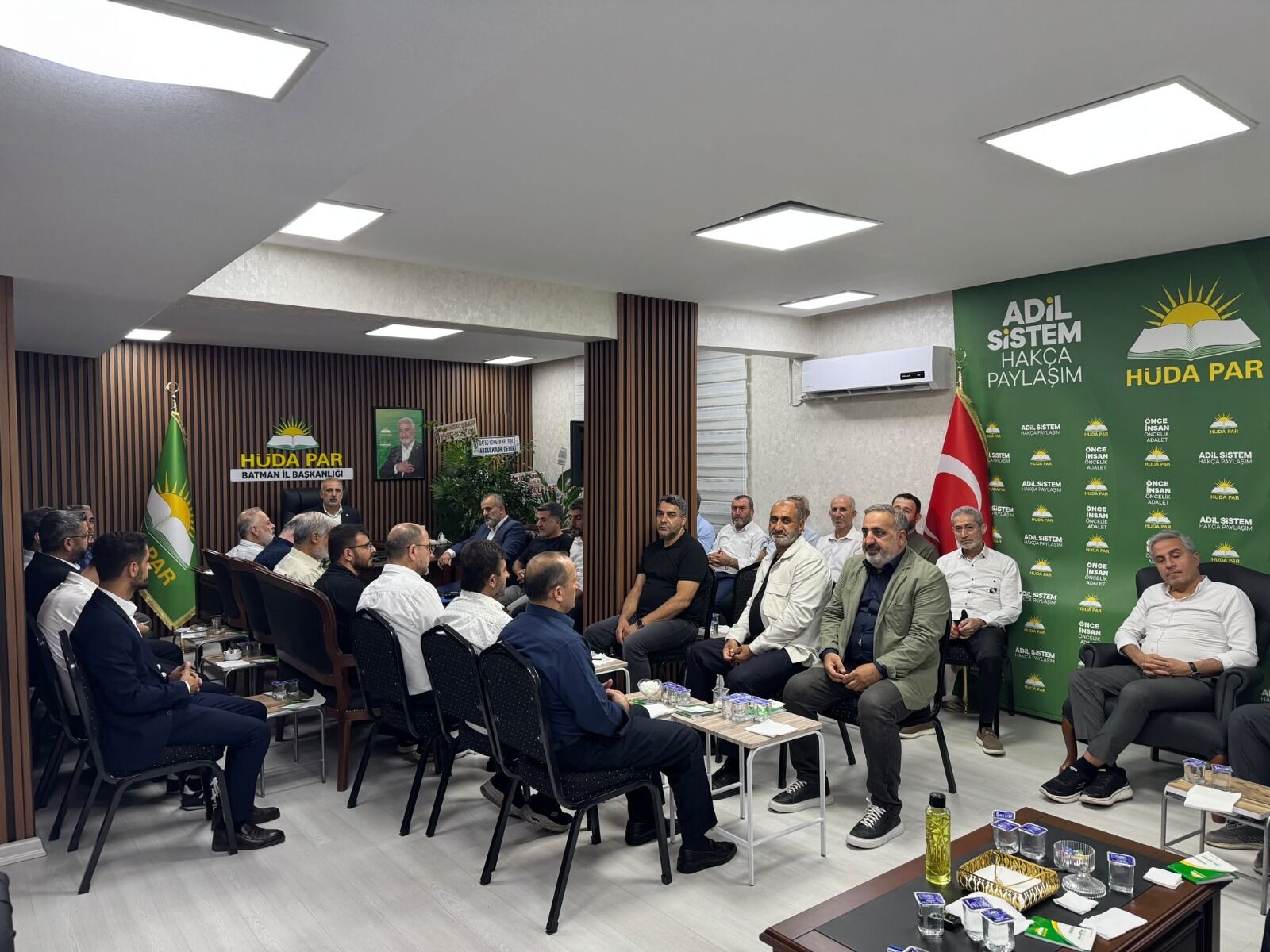 SİYASET