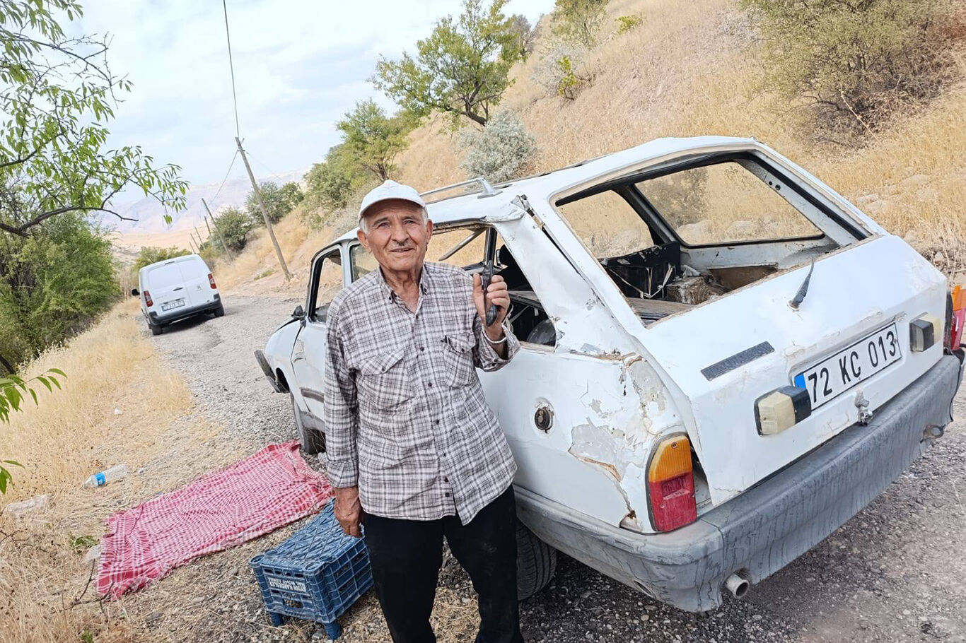 İncir toplamak için yola çıkmıştı, otomobili takla attı