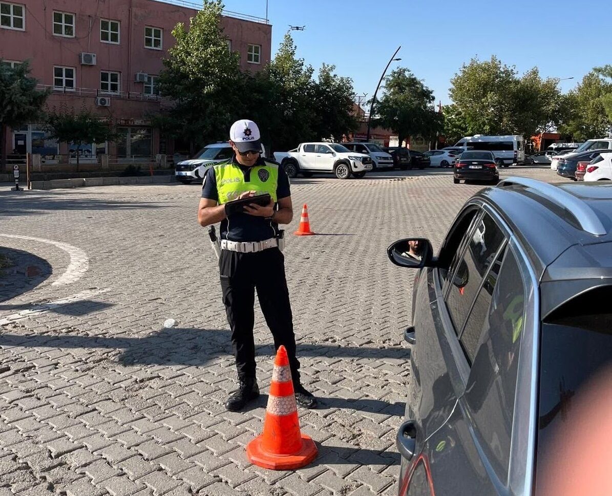 Kozluk’ta Trafikte Drone Destekli Denetim (2)