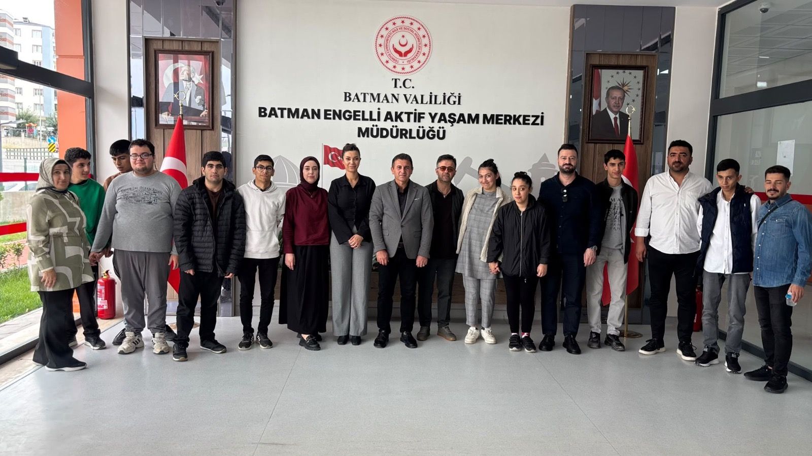 Batman’da Özel Öğrencilerden Engelli Aktif Yaşam Merkezi Ziyareti