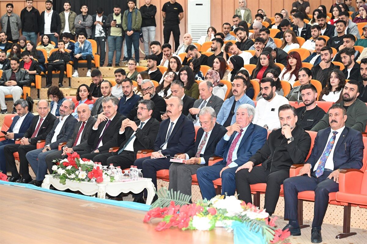 Batman’ı Her Yönüyle Anlatıyor “Batman Esintisi” Okurla Buluştu1