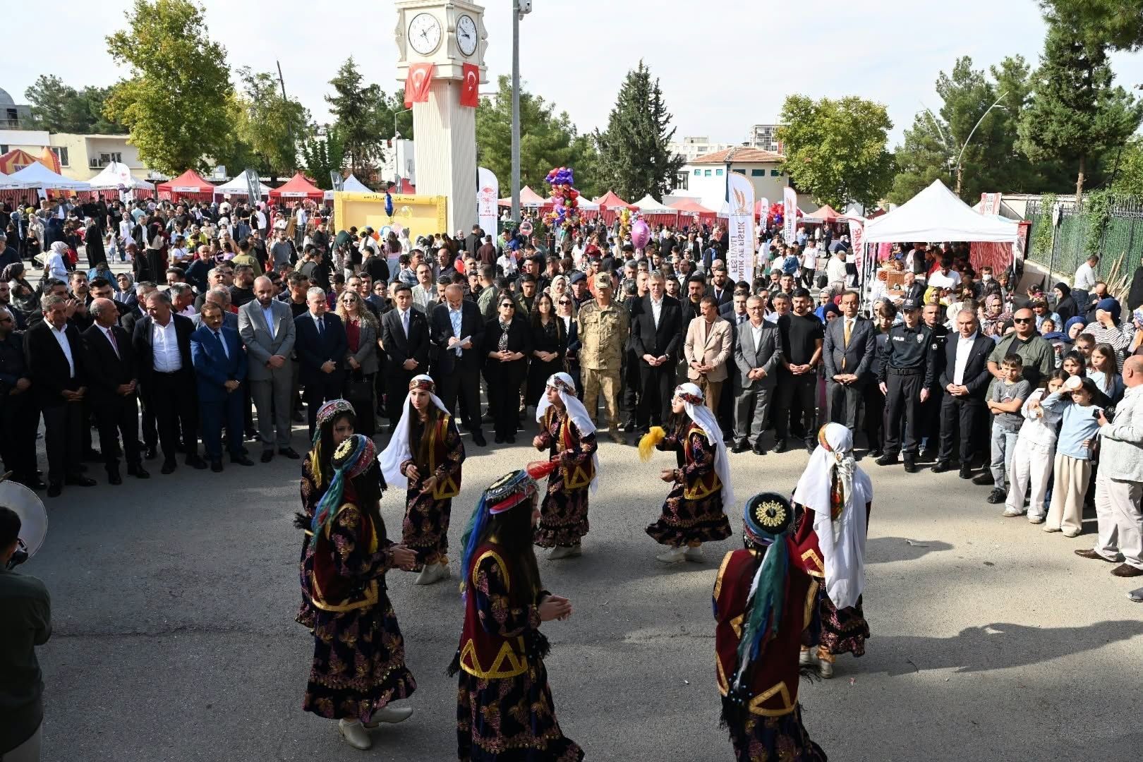 Beşiri’de Danuk Ve Fıstık Festivali’ne Yoğun İlgi (1)1