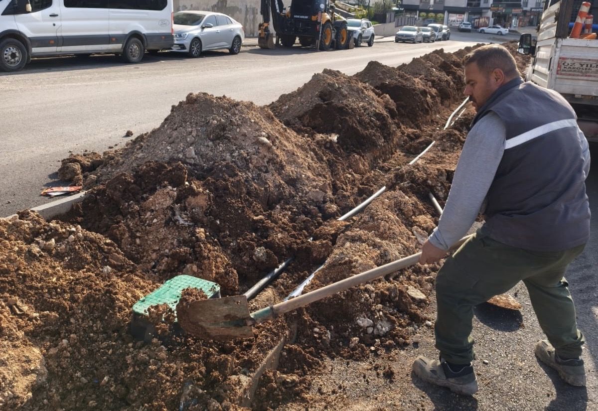 Batman’da Park ve Yeşil Alanlarda Kış Hazırlığı